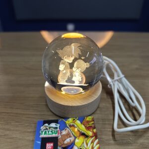 Goku y Milk - Lámpara de bola de cristal
