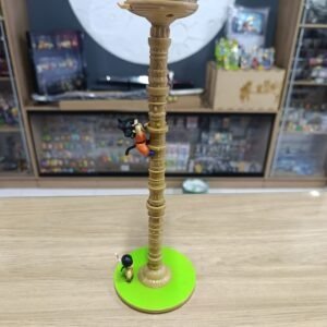 Goku sube la torre Karin