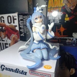 Miku sentada Ártica